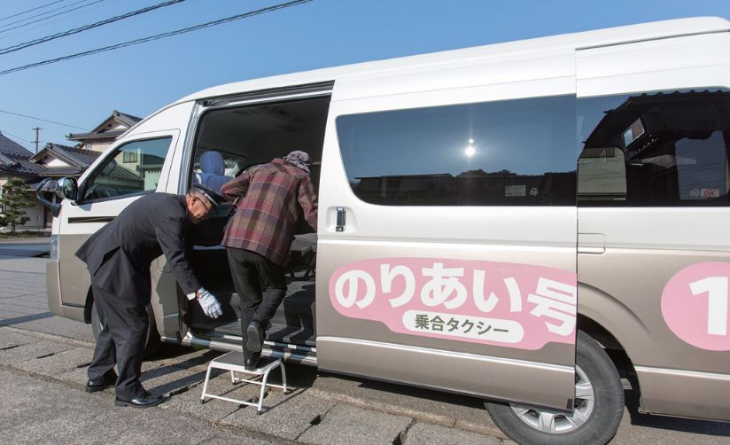 画像:乗合タクシー